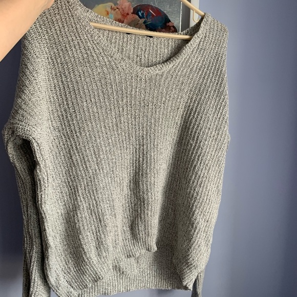 Brandy Melville noted salt and pepper sweater !!! - Picture 5 of 7